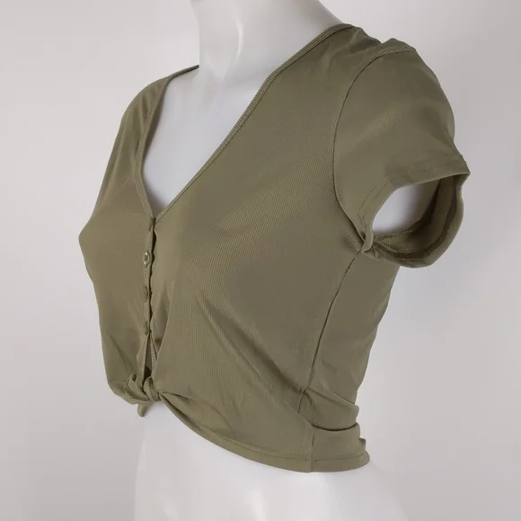 Valleygirl Top Size Med Khaki Green Short Sleeve Crop Ribbed Button Tie-up NEW - Picture 7 of 14